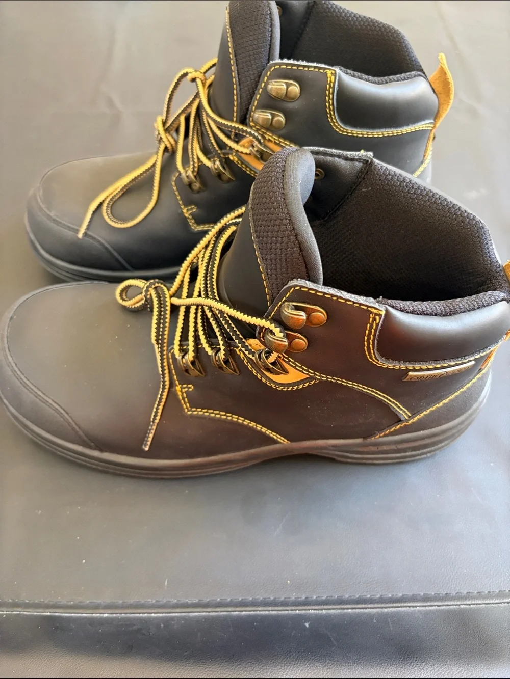 OrthoFeet Men’s 11.5D Composite Toe EH Safety Work Boots Slip Resistant Like New